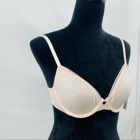 Calvin Klein Pink Lace Bra with Light Blue Thong - Picture 3 of 12